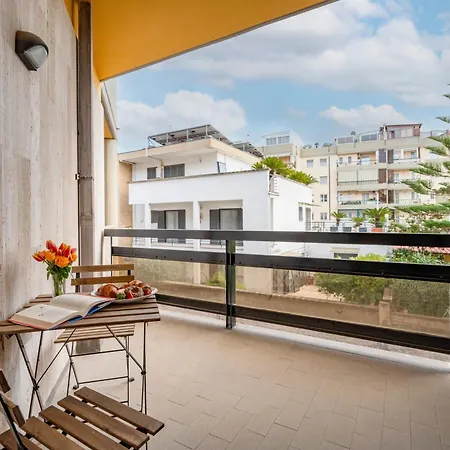 Guesthost - Il Moro Near Palese Train Station!