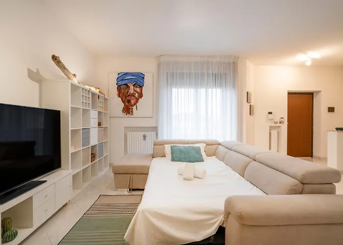 Guesthost - Il Moro Near Palese Train Station! Apartamento