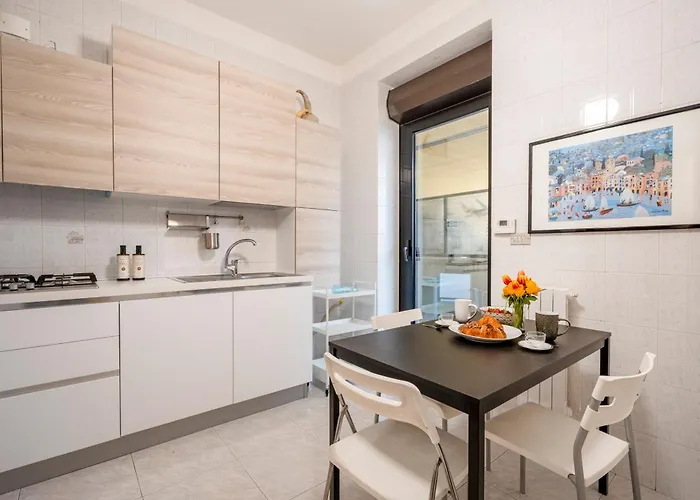 Guesthost - Il Moro Near Palese Train Station! Bari