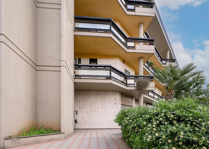 Guesthost - Il Moro Near Palese Train Station! Bari