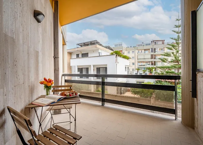 Guesthost - Il Moro Near Palese Train Station!