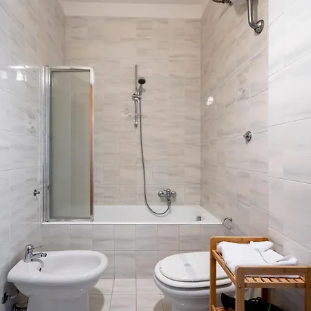 Guesthost - Il Moro Near Palese Train Station!