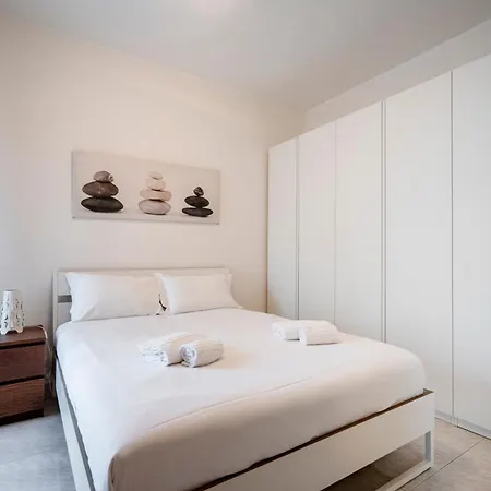 Apartment Guesthost - Il Moro Near Palese Train Station! Bari