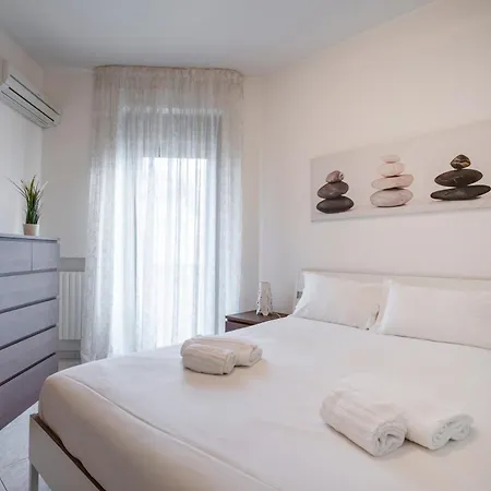 Guesthost - Il Moro Near Palese Train Station! Apartment Bari