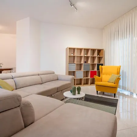 Apartment Il Moro Near Palese Train Station!